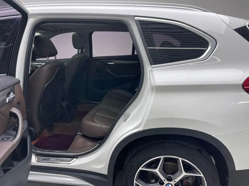 BMW X1 — миниатюра 15