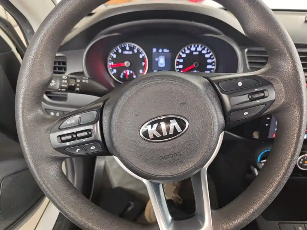 Kia KX Cross — миниатюра 11