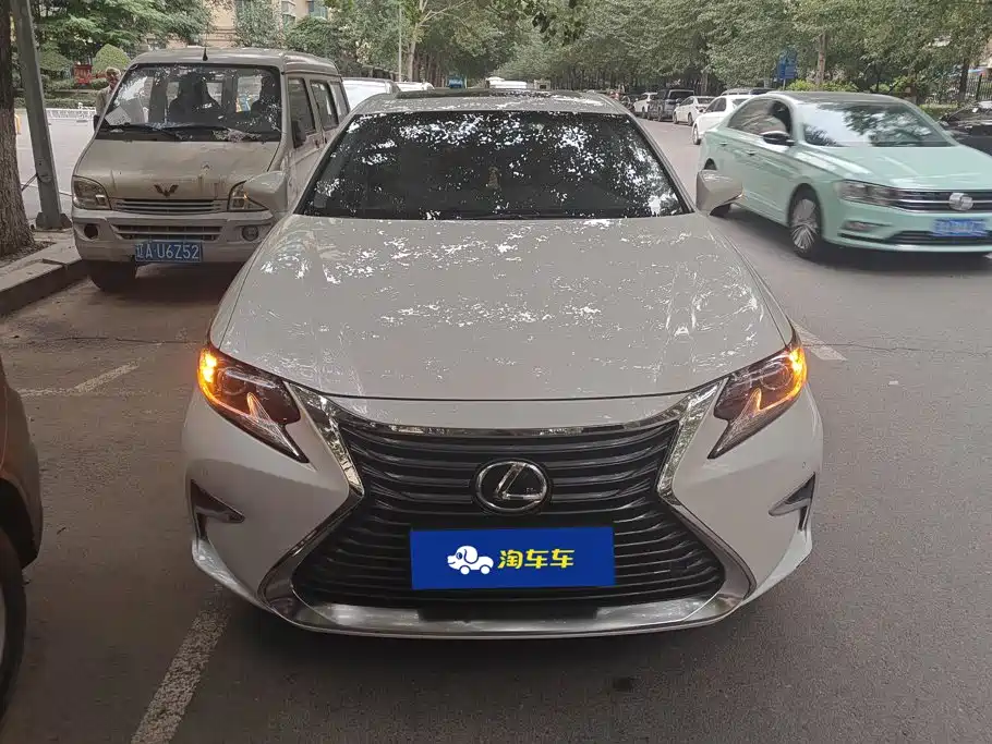 Lexus ES — миниатюра 2