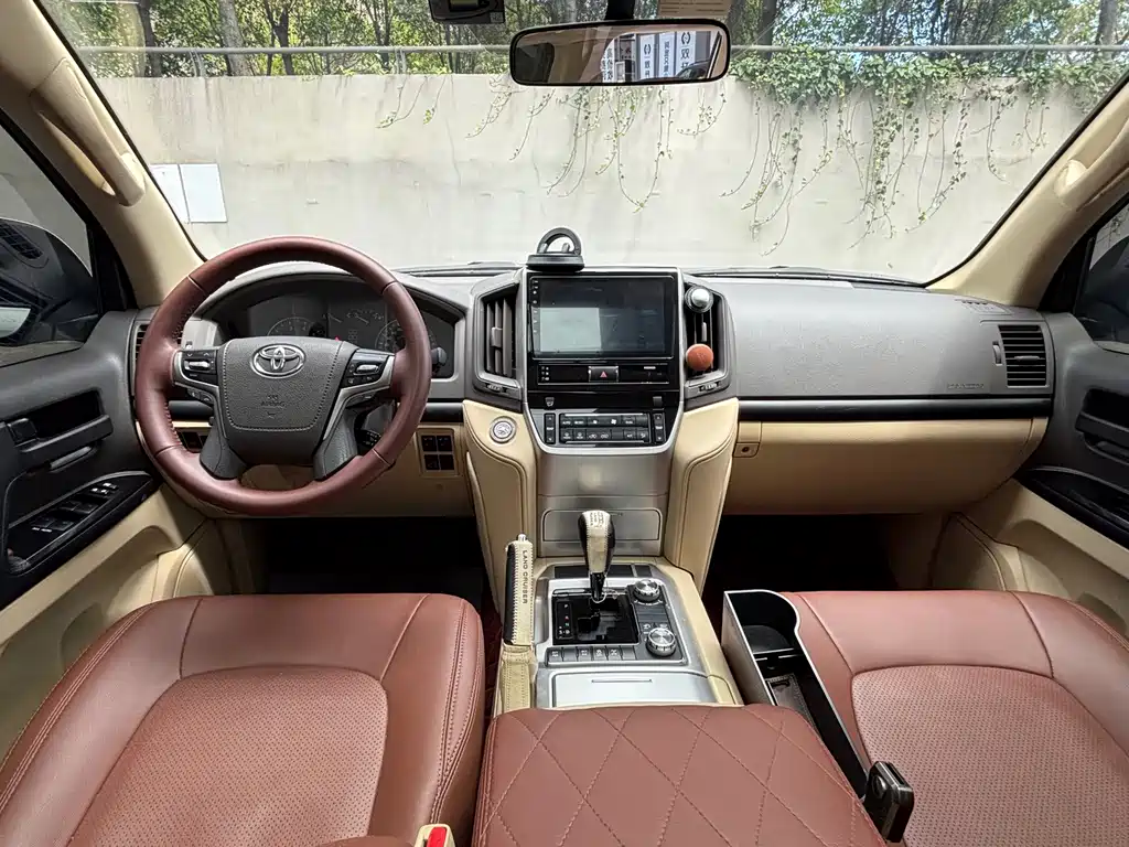 Toyota Land Cruiser — миниатюра 15