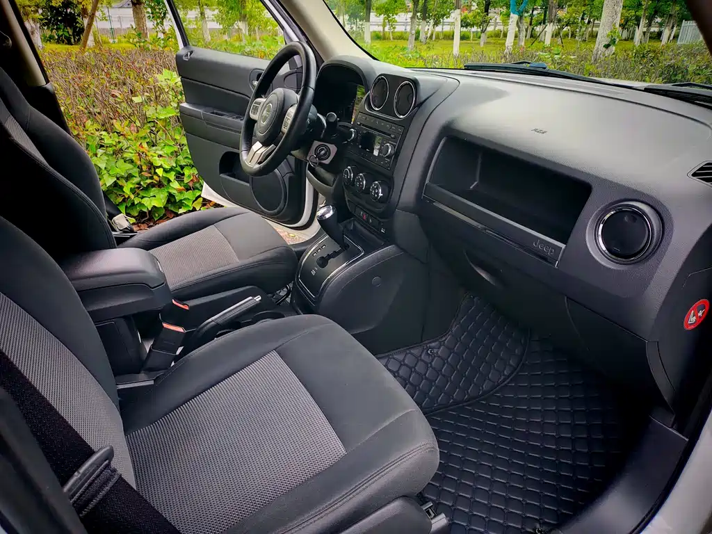 Jeep Patriot — миниатюра 10