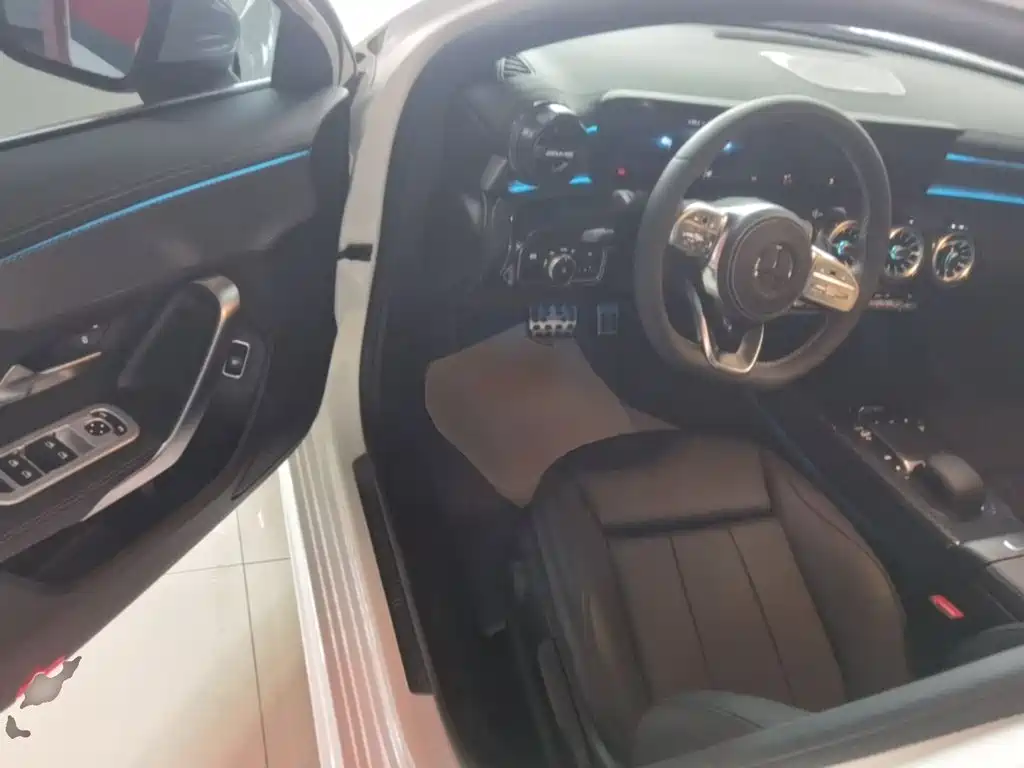 Mercedes-Benz A-Class — миниатюра 16