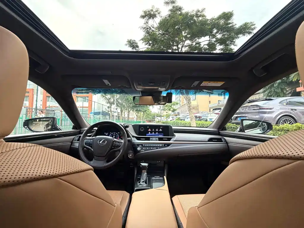 Lexus ES — миниатюра 7