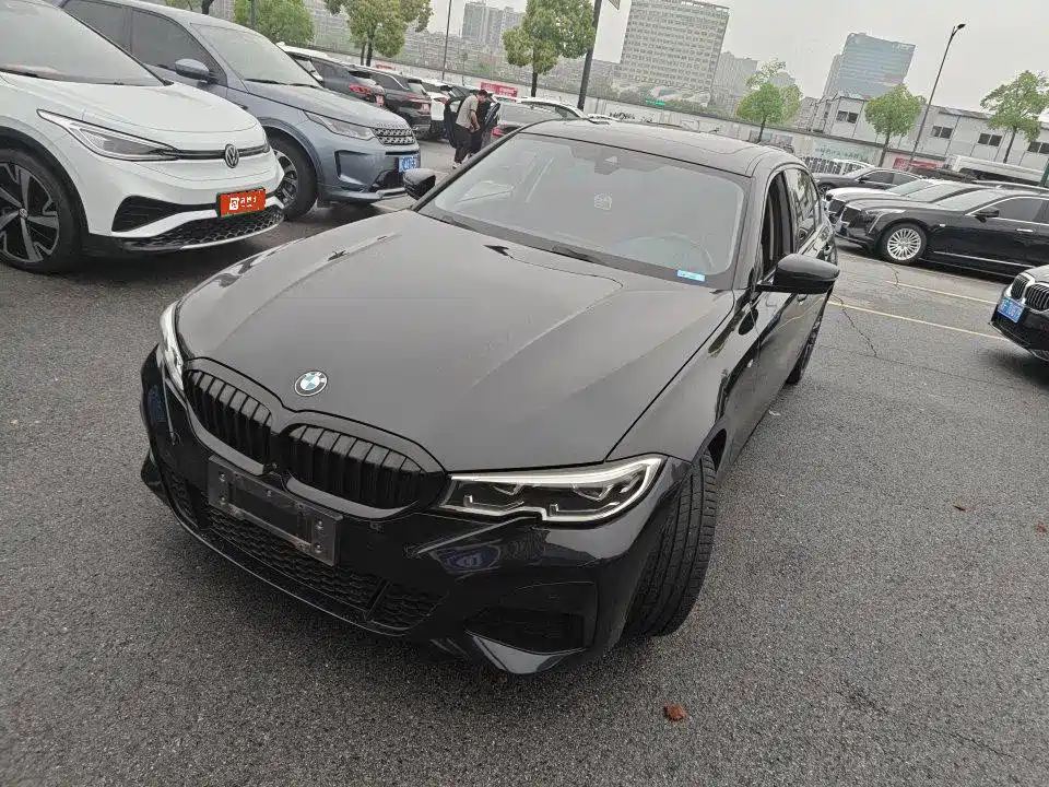 BMW 3 Series 2021