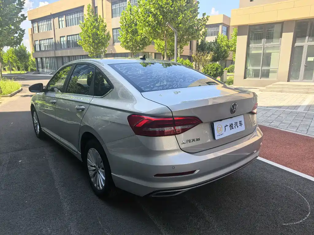Volkswagen Lavida — миниатюра 7