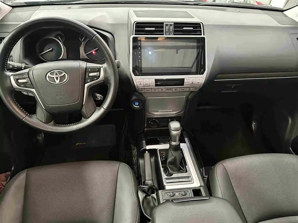 Toyota Prado — миниатюра 13