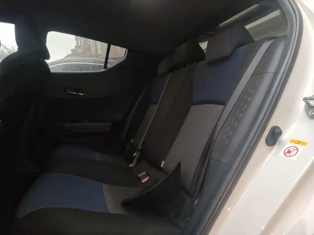 Toyota C-HR — миниатюра 15