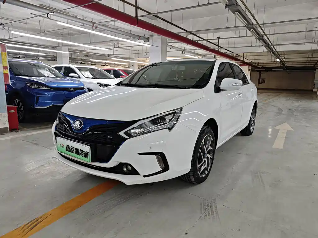 2017 BYD Qin - zdjęcie 1 z 22