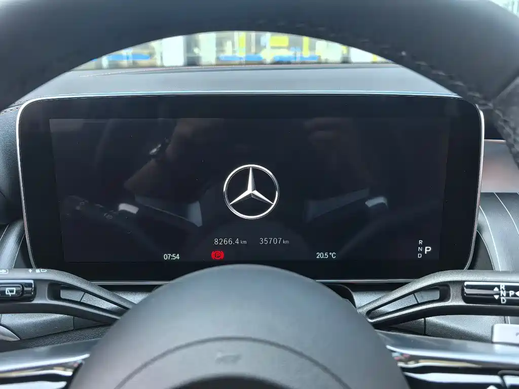 Mercedes-Benz GLC 2023 GLC 260 L 4MATIC Luxury 5 мест