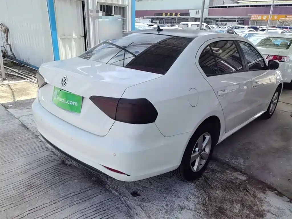 Volkswagen Lavida — миниатюра 7