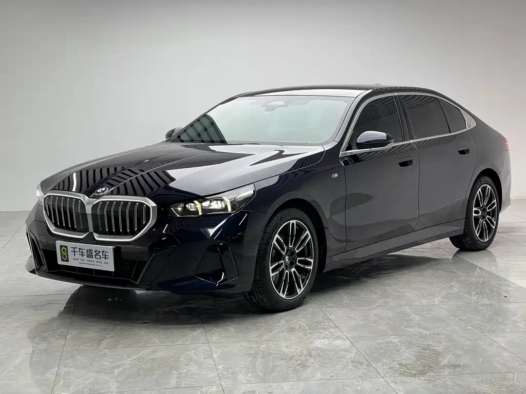 BMW 5 Series 2025