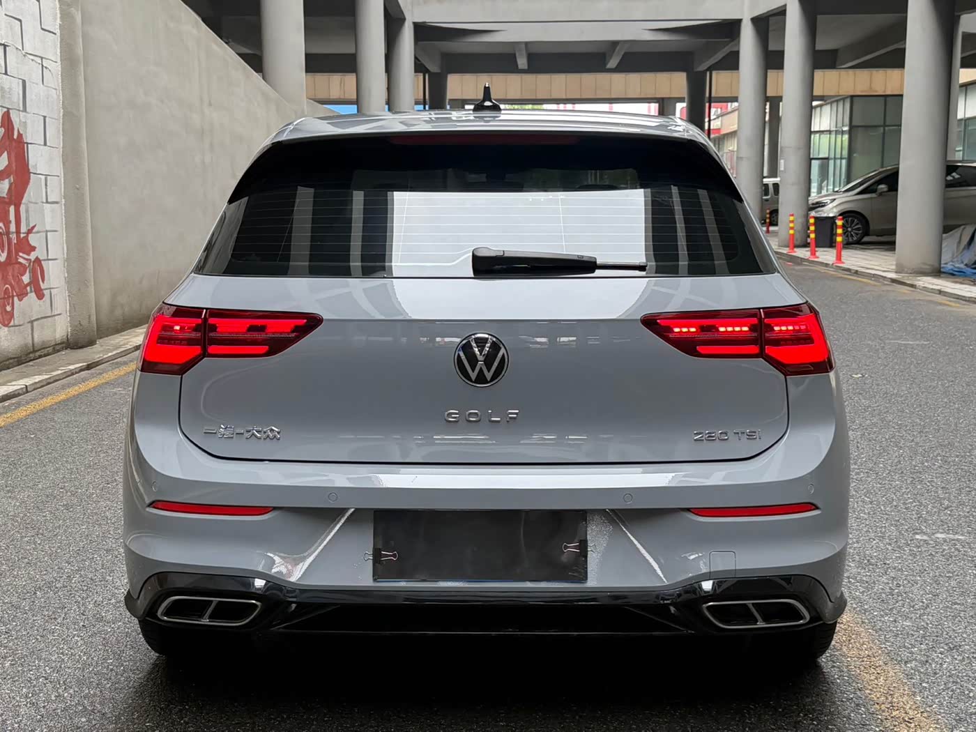 Volkswagen Golf 1.4 л 2022 г. Серебристо-серый, пробег 36000 км
