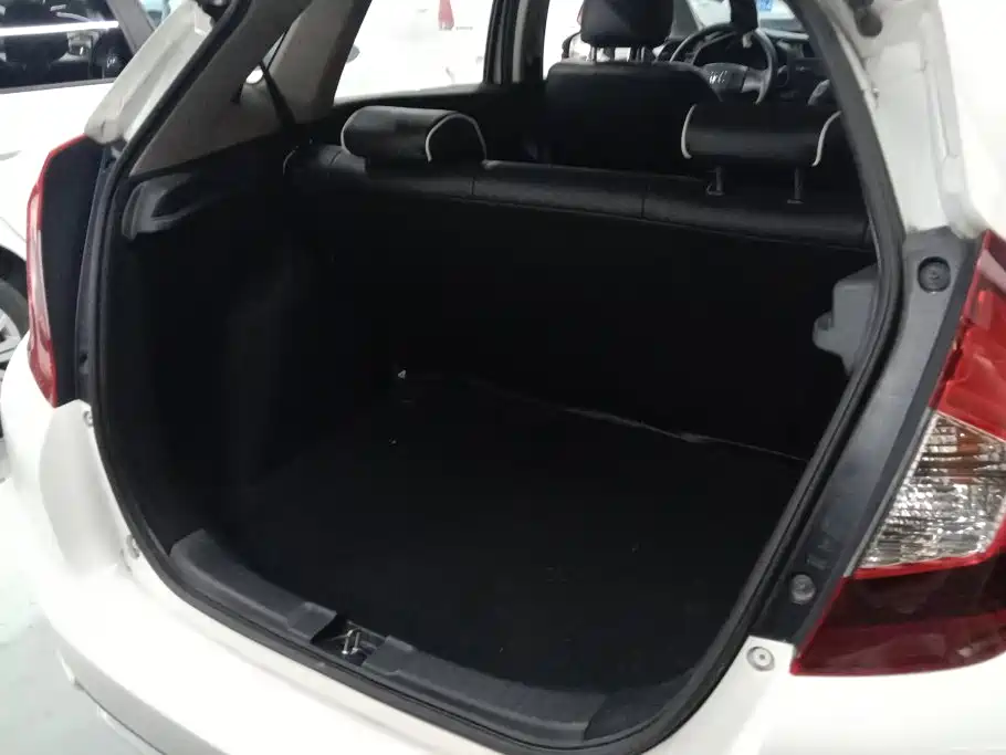 Honda Fit — миниатюра 4