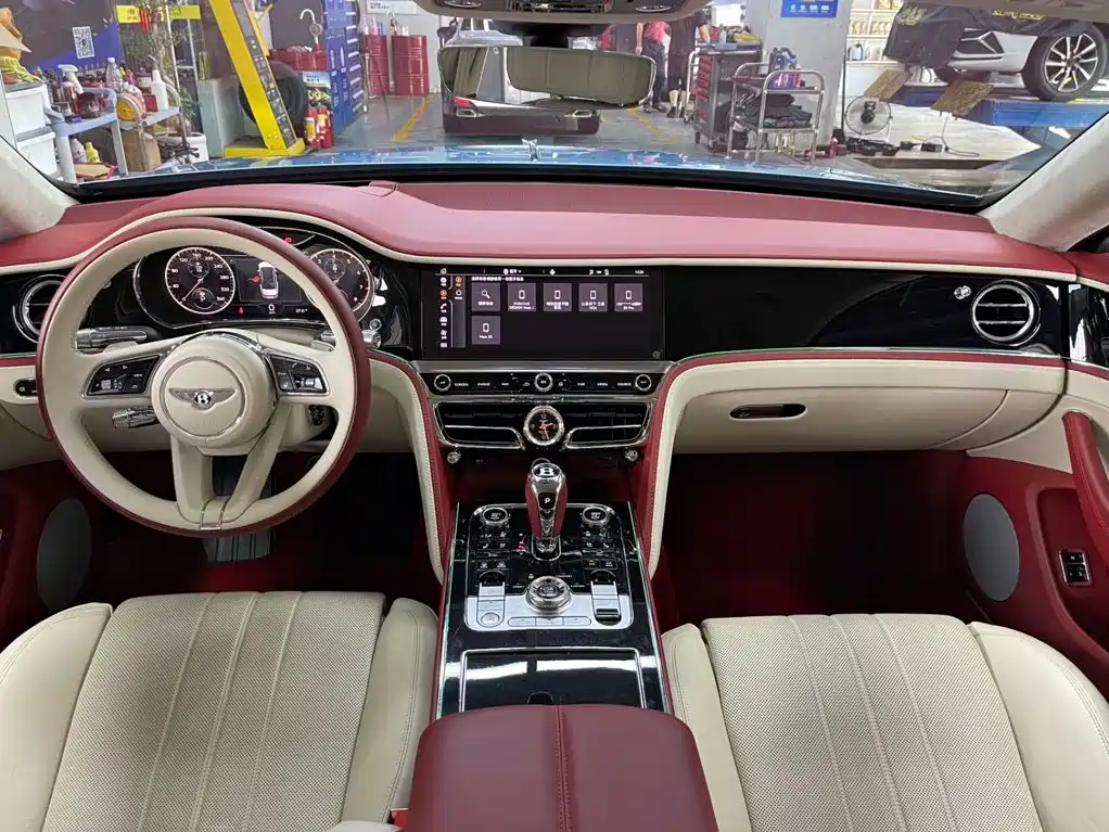 Bentley Flying Spur — миниатюра 16