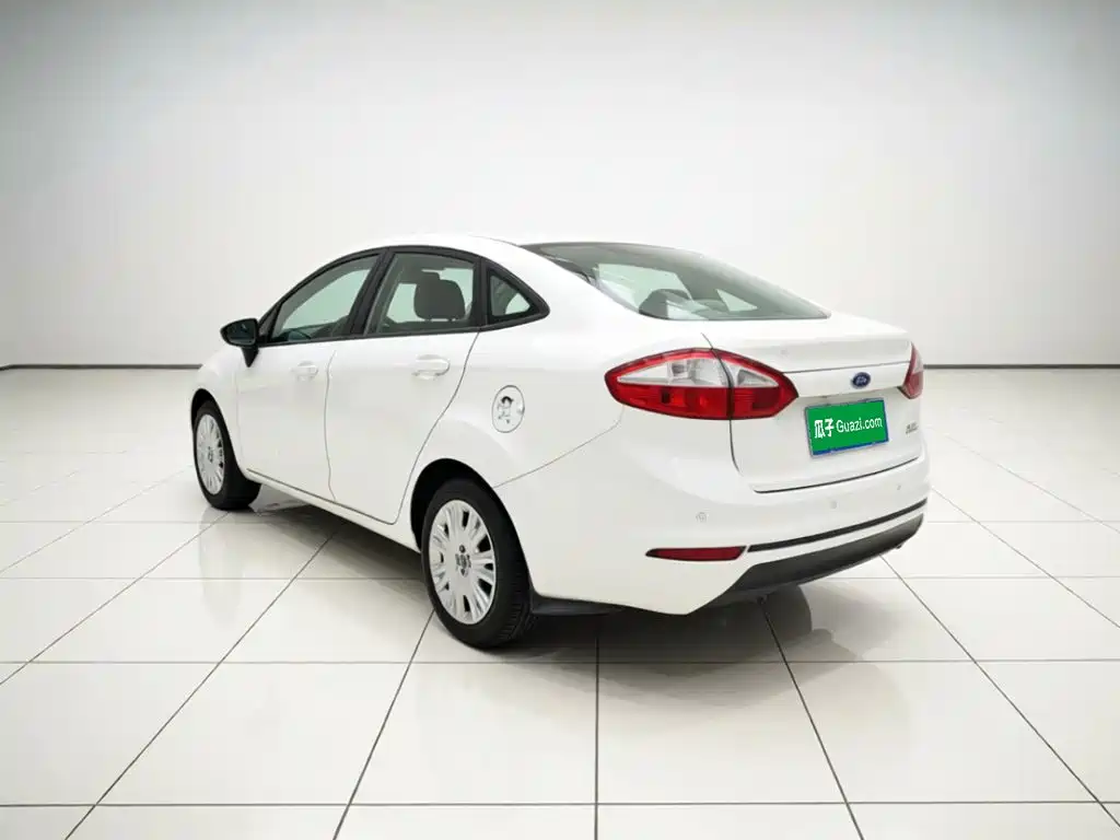 Ford Fiesta — миниатюра 4