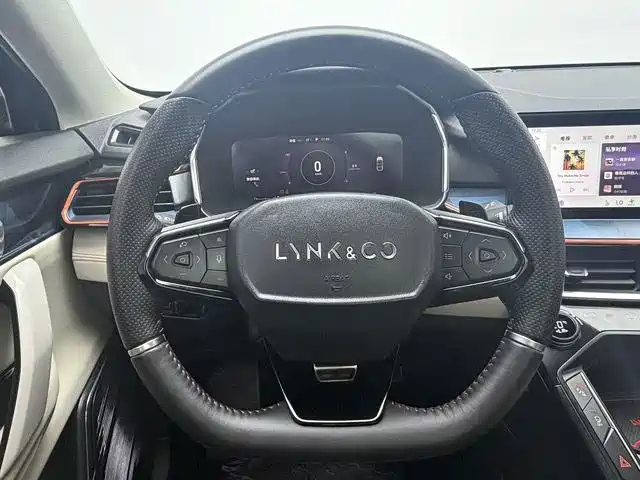 Lynk & Co 06 — миниатюра 15
