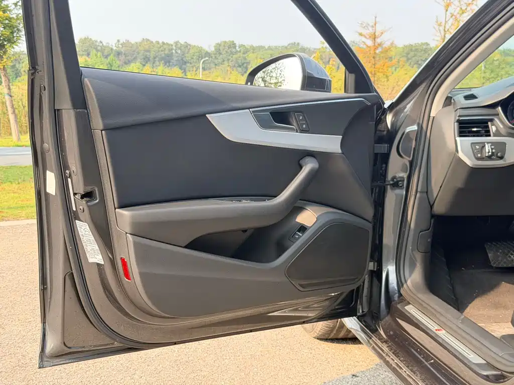 Audi A4L — миниатюра 16