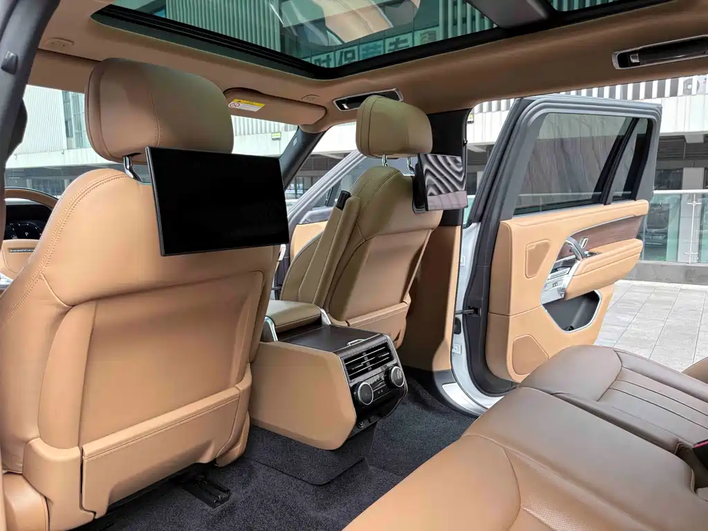 Land Rover Range Rover — миниатюра 18