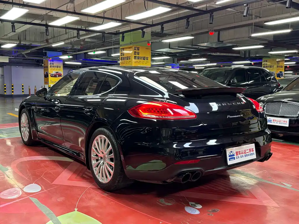 Porsche Panamera 2014 Panamera 4 3.0T
