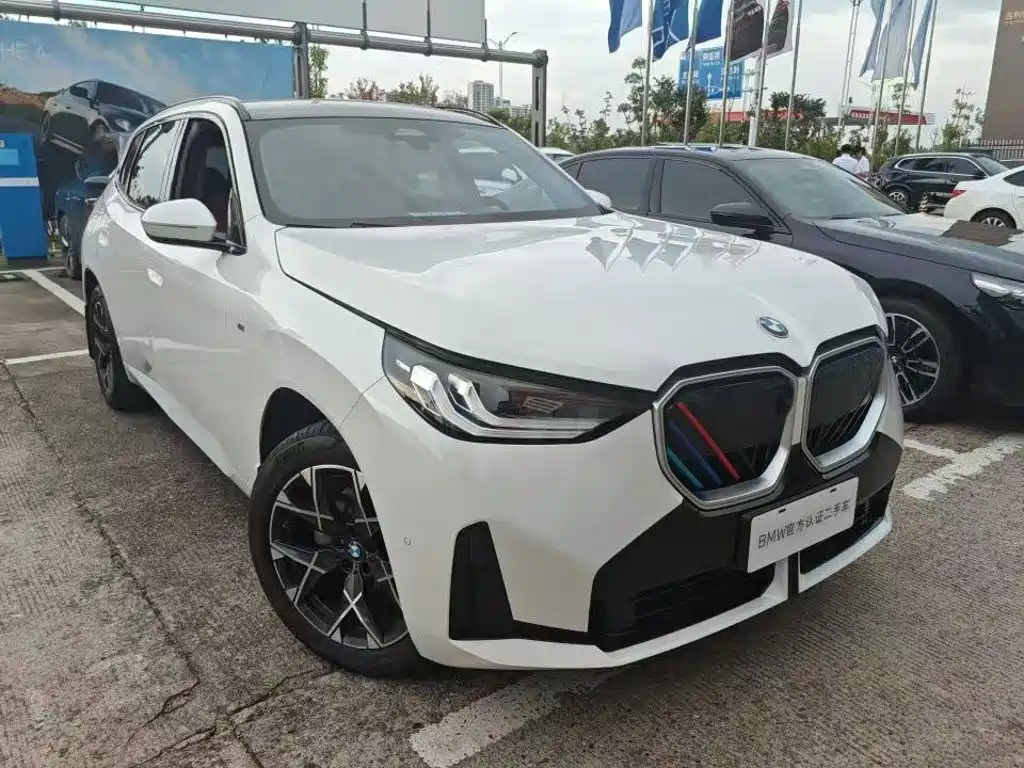 宝马X3 2026款 xDrive25L M运动曜夜套装 2026