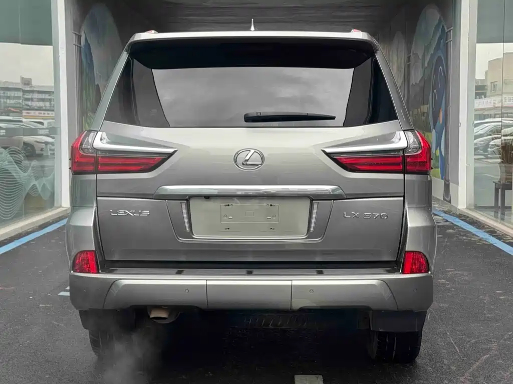 Lexus LX 2020 570