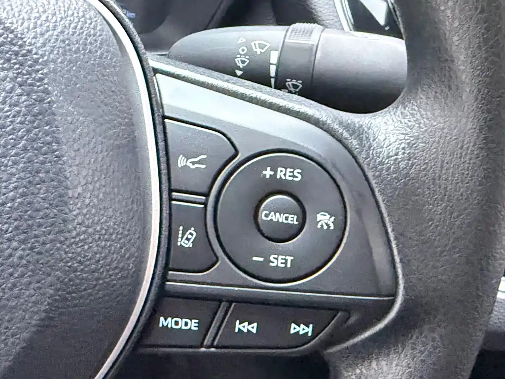 Toyota Corolla — миниатюра 13