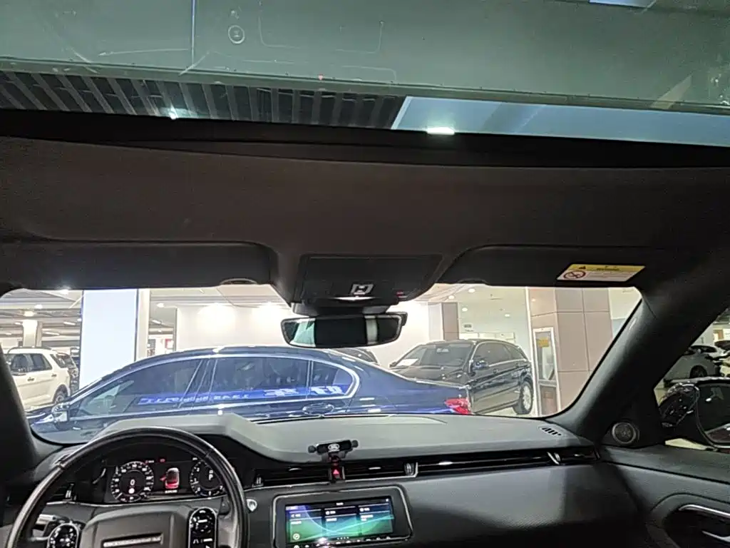 Land Rover Evoque — миниатюра 18