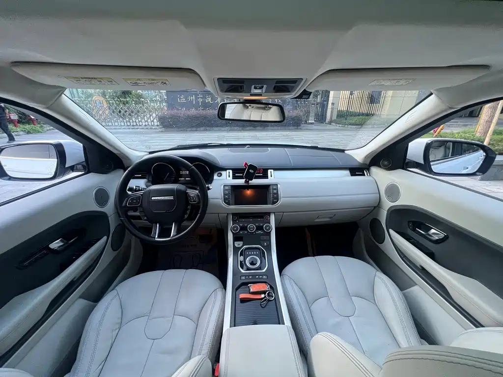 Land Rover Evoque (Import) — миниатюра 10