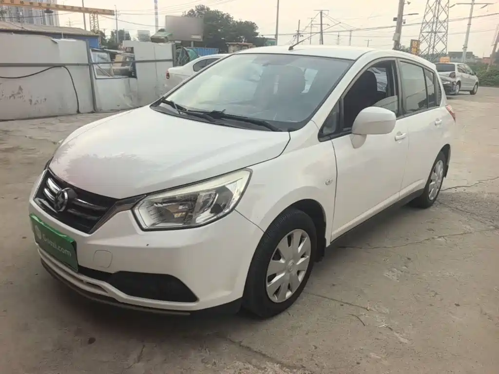 Venucia R50