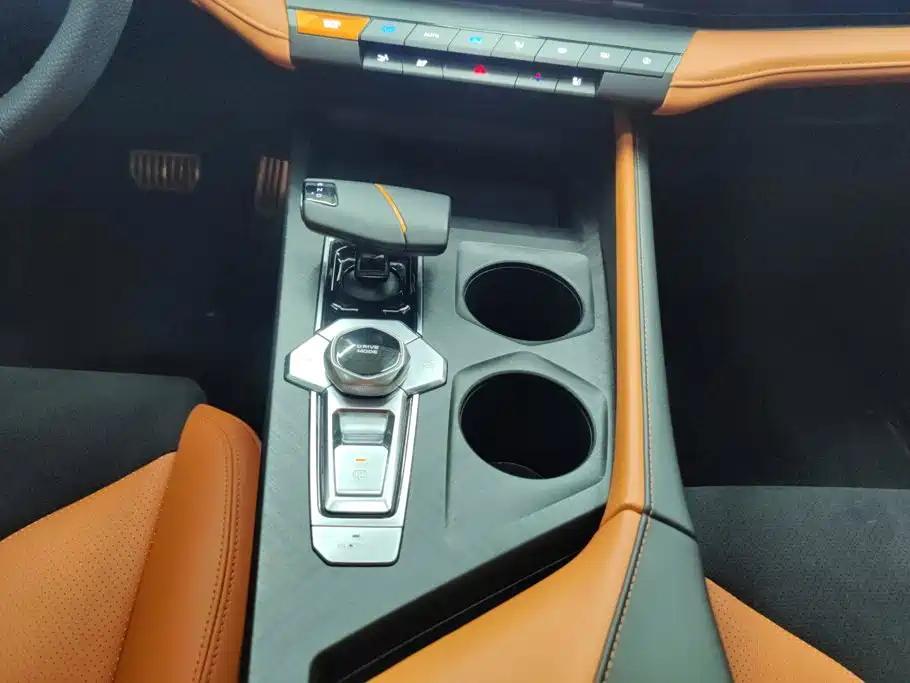 Changan UNI-V — миниатюра 16
