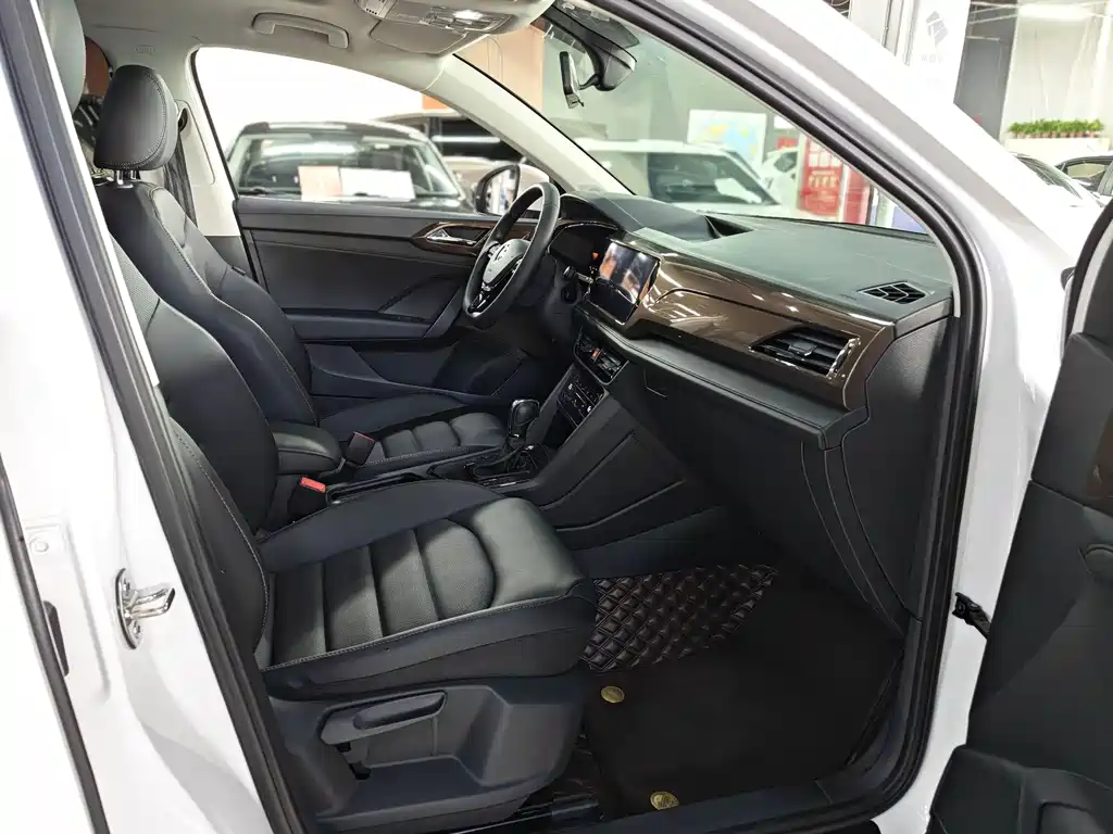 Volkswagen Tharu 2022 280TSI Luxury