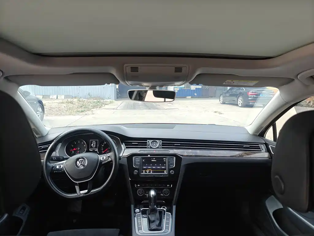 Volkswagen Magotan — миниатюра 6