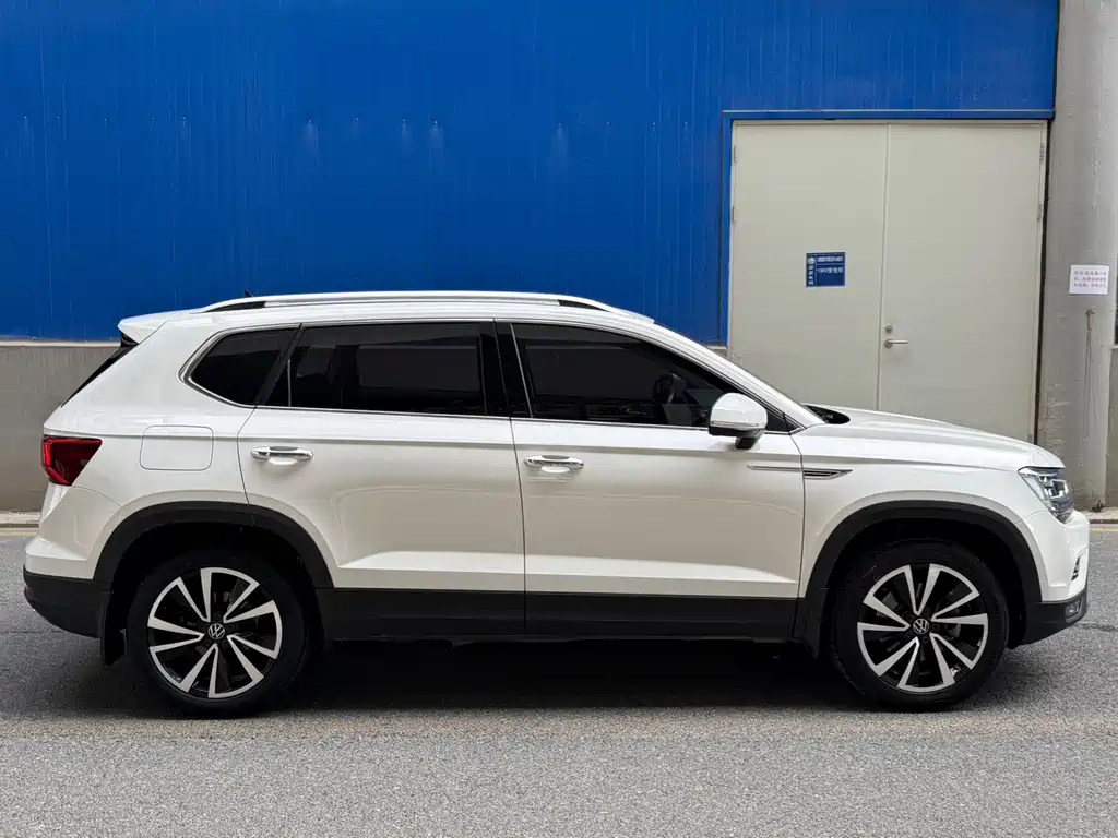 Volkswagen Tharu — миниатюра 7