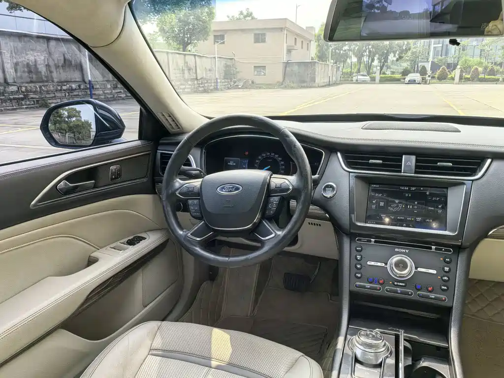 Ford Taurus — миниатюра 14