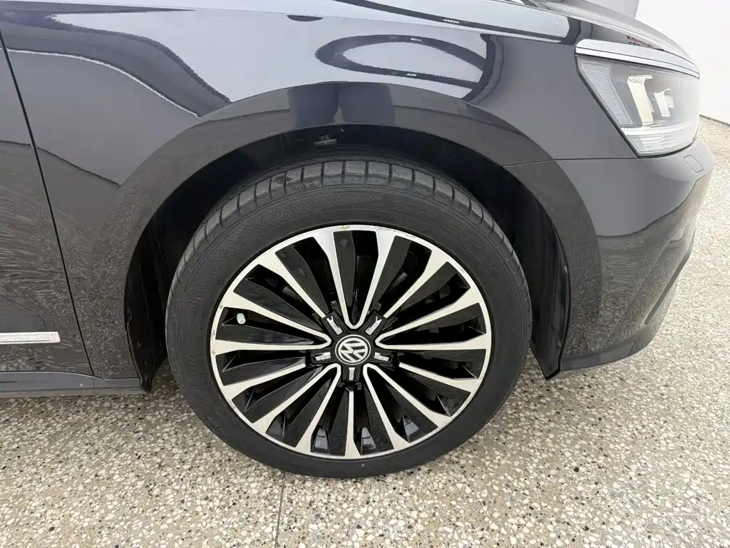 Volkswagen Passat — миниатюра 15