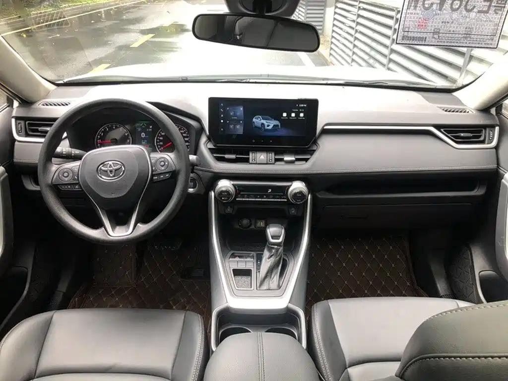 Toyota Wildlander — миниатюра 6