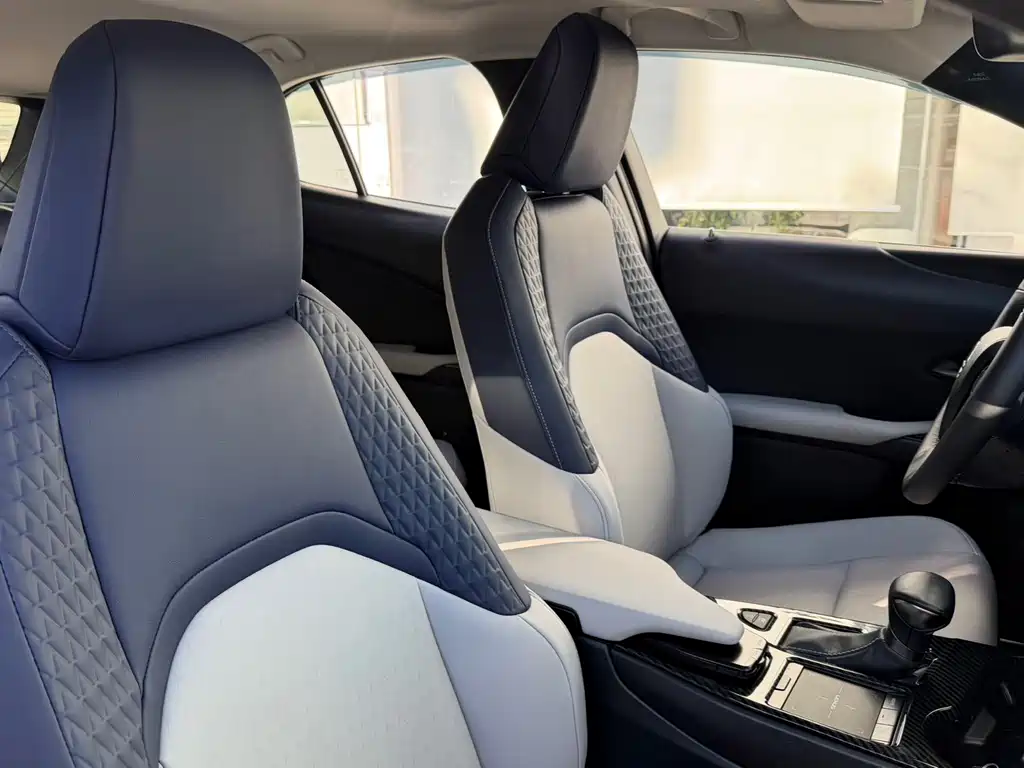 Lexus UX — миниатюра 10