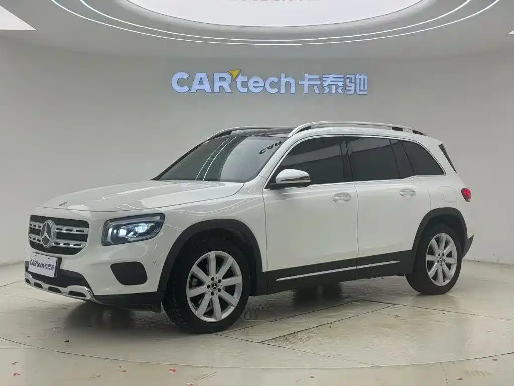 MERCEDES-BENZ GLB