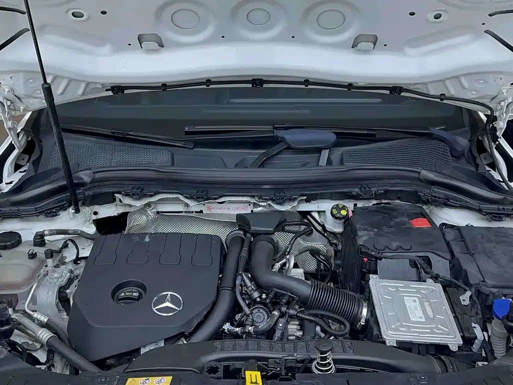 Mercedes-Benz GLA — миниатюра 17