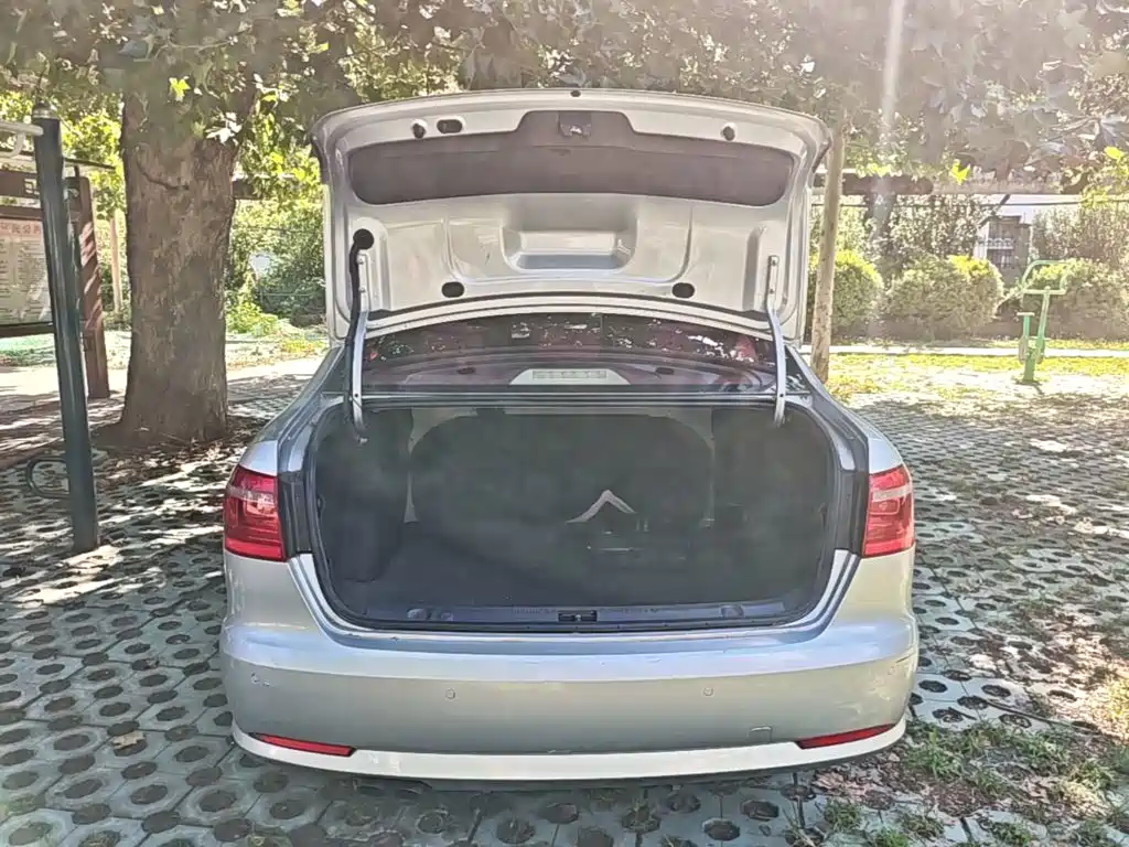 Volkswagen Lavida — миниатюра 19