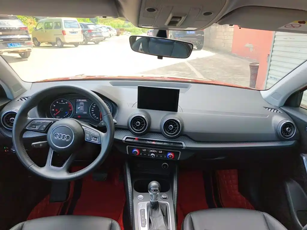 Audi Q2L — миниатюра 10