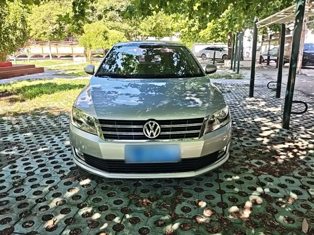 Volkswagen Lavida — миниатюра 3