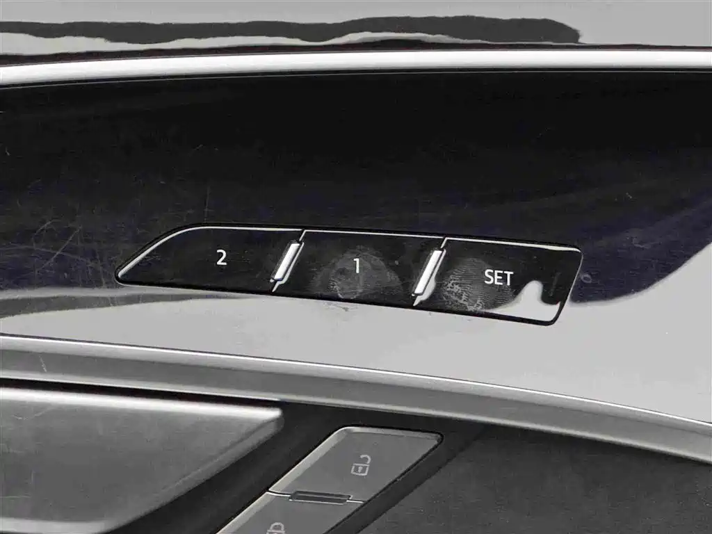 Audi A8 New Energy — миниатюра 16