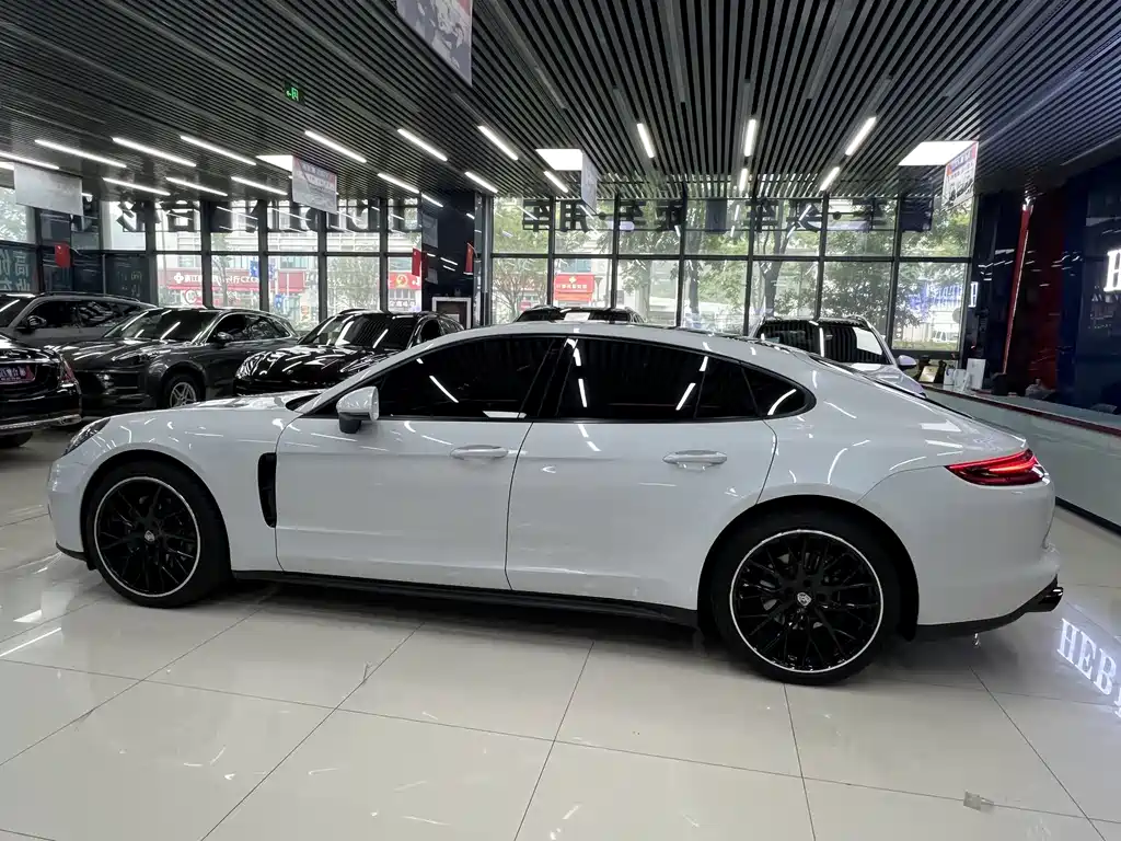 Porsche Panamera — миниатюра 8