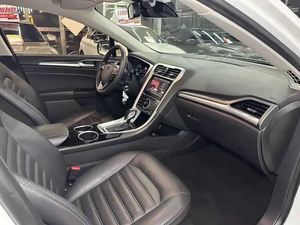 Ford Mondeo 2013 1.5L GTDi180 Fashion