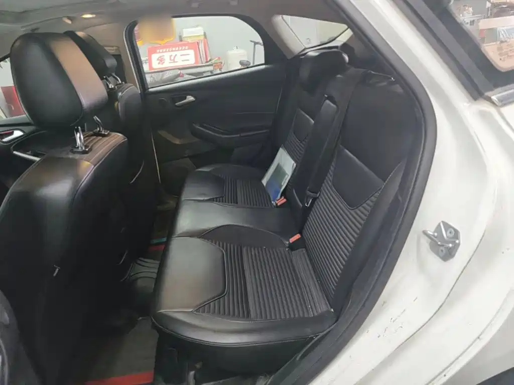 Ford Focus — миниатюра 17