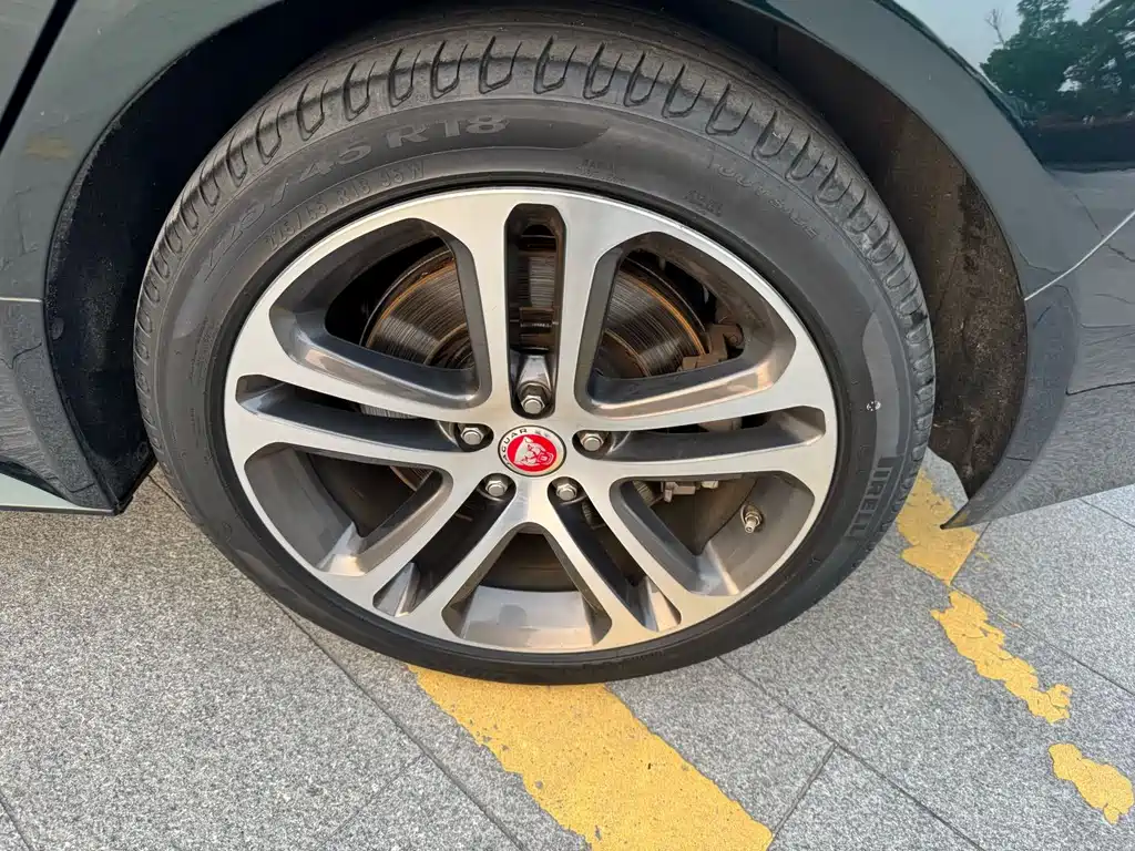 Jaguar XEL — миниатюра 11