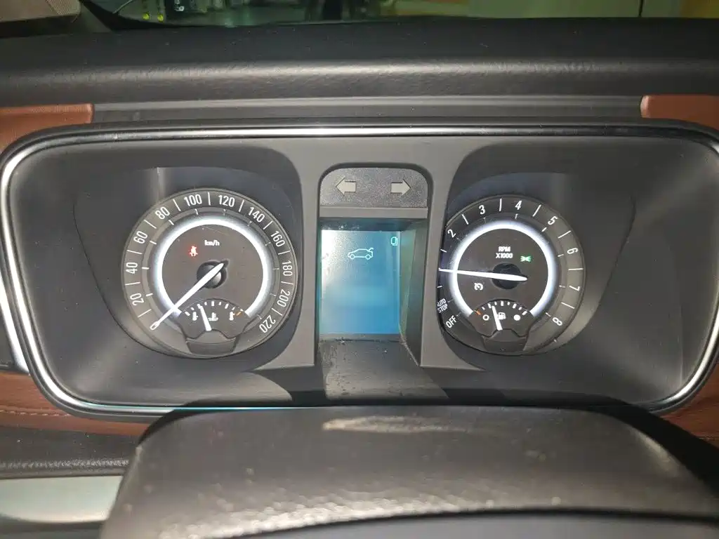 Buick GL8 — миниатюра 4
