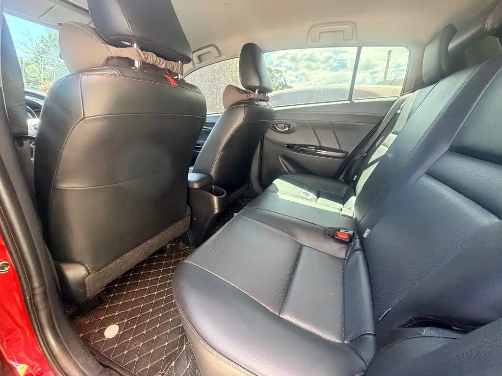 Toyota Yaris L — миниатюра 6