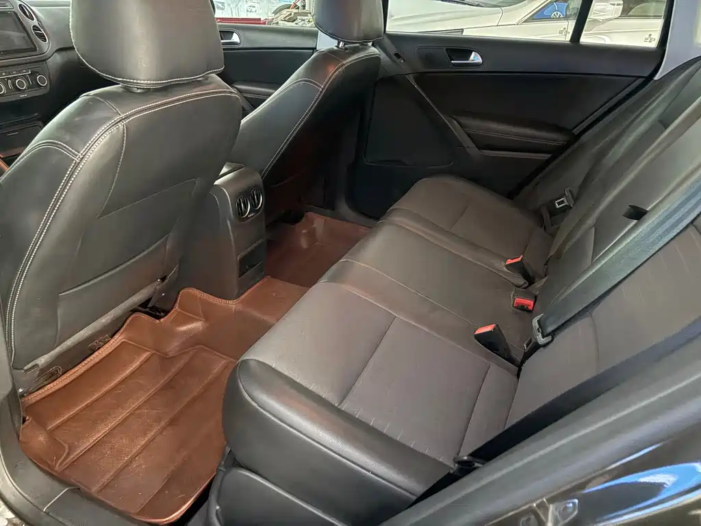 Volkswagen Tiguan — миниатюра 5